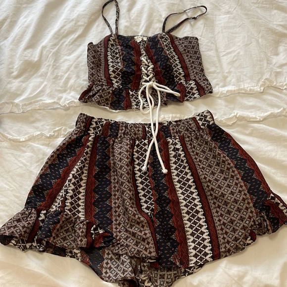 Two Piece Set - Picture 2 of 4